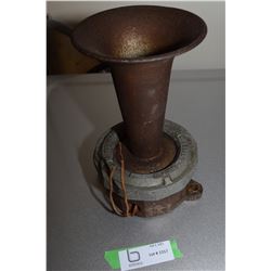 ANTIQUE ELECTRIC FIREHALL SIREN