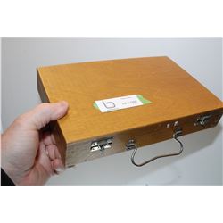 BIRCH WOODEN BOX / CASE WITH FINGER JOINTS