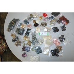 BUTTON LOT