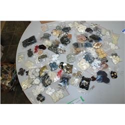 BUTTON LOT