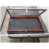 Image 3 : DISPLAY CASE (26X19)