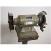 Image 2 : ROCKFORD BENCH GRINDER (WORKING BUT STARTS SLOW MAYBE WEAK MOTOR) ON STAND