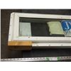 Image 3 : JELDWEN WINDOW (WITH FRAME 15 X 30 IN LONG)