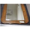 Image 3 : MIRROR IN WOODEN FRAME (21 3/4 X 32 1/2)