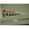Image 3 : 1969 NEW YORK YANKEES PENNANT WITH PROTECTIVE PLASTIC CASE