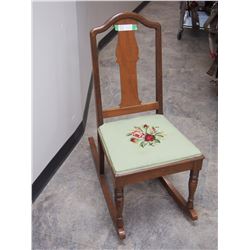 VINTAGE WOODEN ROCKING CHAIR