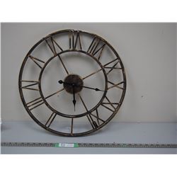 UNIQUE BATTERY POWERED CLOCK