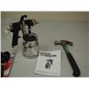 Image 2 : SPRAY GUN, RACHET STRAPS & HAMMER
