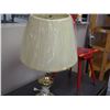 Image 2 : LAMP AND CHAIR