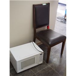 WOODEN CHAIR PLUS KENMORE MICROWAVE (WORKING)
