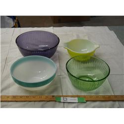 4PC PYREX BOWLS 3 PYREX + 1 FIREKING