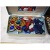 Image 2 : 3 VINTAGE JEWLERY BOXES WITH LOT'S OF JEWELRY