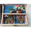 Image 4 : 3 VINTAGE JEWLERY BOXES WITH LOT'S OF JEWELRY