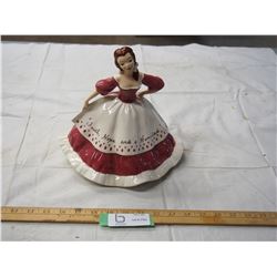 PORCELAIN FIGURINE - LARGE