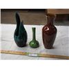 Image 1 : 3 BLUE MOUNTAIN POTTERY VASES