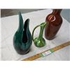 Image 3 : 3 BLUE MOUNTAIN POTTERY VASES