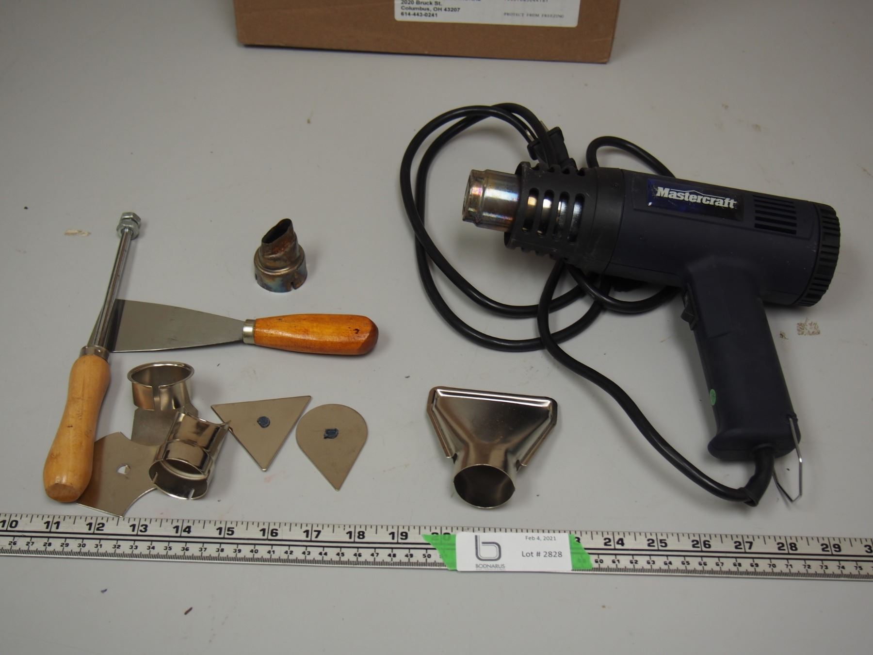 MASTERCRAFT HEAT GUN WITH ACCESSORIES (WORKING)