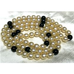 Vintage Mid-Century Faux Pearls & Onyx Beads 36" Rope Necklace