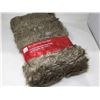 Image 1 : 60in Faux Fur Tree Skirt