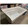 Image 1 : MaaxBathtub - Model: 10024485
