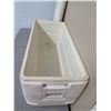 Image 8 : Igloo Premium Cooler 160 Quart 40"L x 22"H