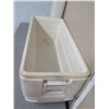 Image 8 : Igloo MaxCold Premium Cooler 160 Quart (280 Cans) 40"L x 22"H