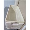 Image 8 : Igloo MaxCold Premium Cooler 160 Quart (280 Cans) 40"L x 22"H