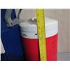 Image 8 : Lowe's Igloo Blue Insulated Beverage Dispenser & 2 Legend Red 2 Gallon Coolers