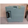 Image 2 : Green Front Loading Insulated Food Pan Carrier