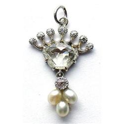 Crown-shaped Diamond and Pearl Pendant #1379583