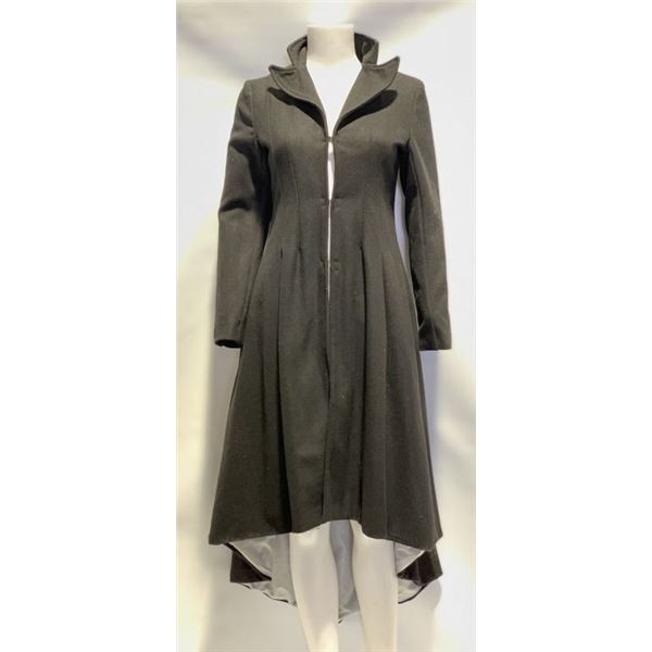 Life (2017) - Space Oxygen Candle