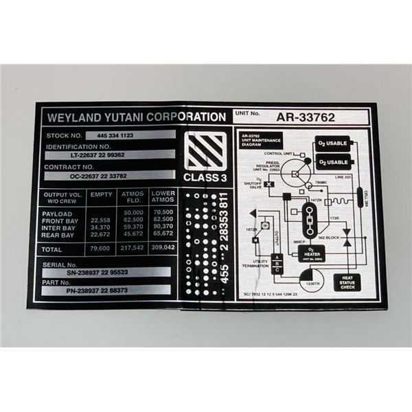 Once Upon a Time... in Hollywood (2019) - Vintage Flask and Lighter