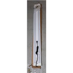 UNCLAIMED 4.5FT LED SHOP LIGHT