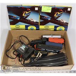 UNCLAIMED BOX OF HO SCALE TRAIN ACCESSORIES