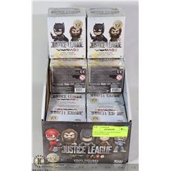 UNCLAIMED CASE OF JUSTICE LEAGUE FIGURES