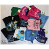 Image 1 : BOX OF 12 ASSORTED SIZE AND STYLE T-SHIRTS