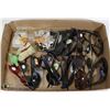 Image 1 : UNCLAIMED FLAT OF SUNGLASSES AND BELT BUCKLES