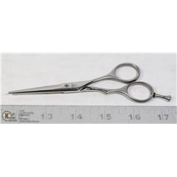 NEW PROFESSIONAL SCISSORS