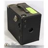 Image 1 : UNCLAIMED BUSTER BROWN BOX CAMERA