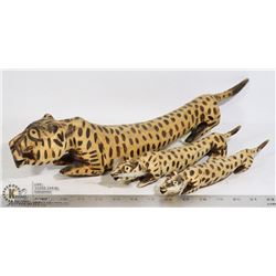 UNCLAIMED LOT OF 3 WOOD LEOPARD ORNAMENTS