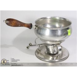 UNCLAIMED VINTAGE FONDUE SET