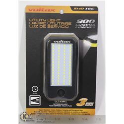 NEW 900 LUMENS 3 MODE LED UTILITY LIGHT