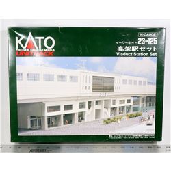 KATO MODEL TRAIN VIADUCT STATION SET