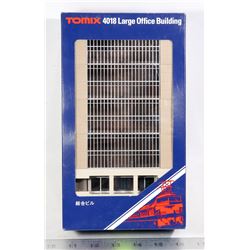 TOMIX LARGE OFFICE BUILDING MODEL TRAIN SET