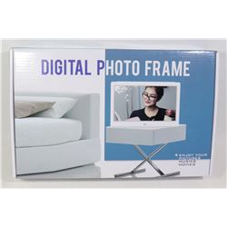 10" DIGITAL PHOTO FRAME