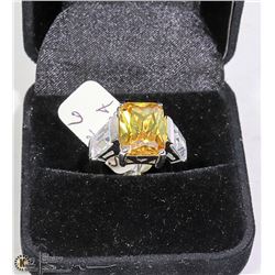 STERLING SILVER RING SIZE 6 WITH PRECIOUS STONES