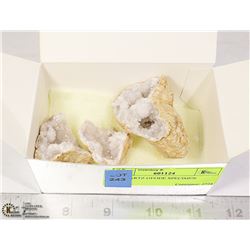 QUARTZ GEODE SPECIMEN