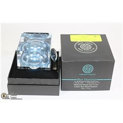 FOREVER FLAWLESS BLUE DIAMOND INFUSED EYE CREAM