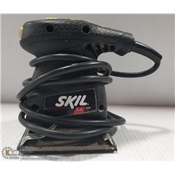 SKIL PALM SANDER