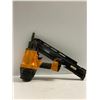 Image 1 : BOSTITCH AIR NAILER